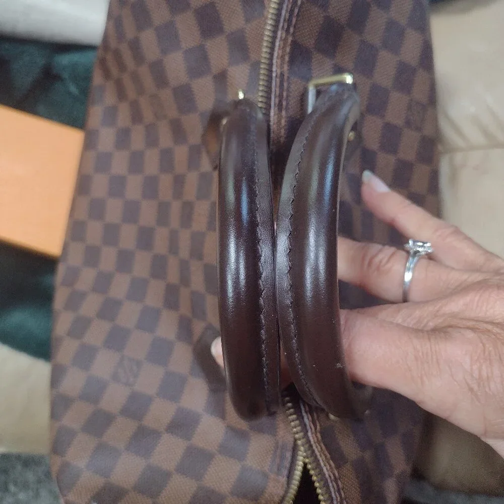 💯% Authentic Louis Vuitton Damier Ebene Speedy 35 🌹 - Picture 10 of 15
